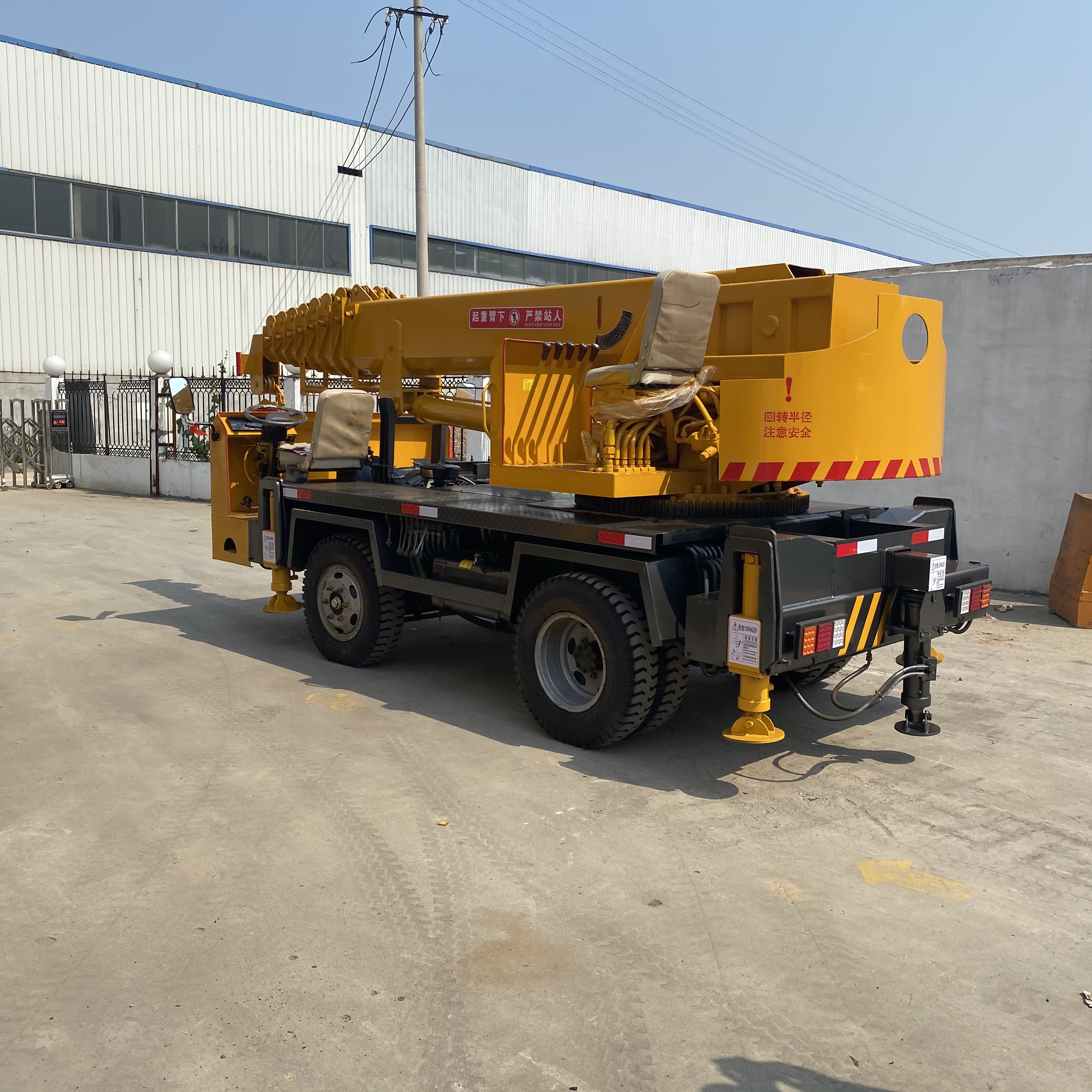 无尾6吨吊车尺寸 厂家定制 阳光重工无尾型吊车 8吨四不像吊车
