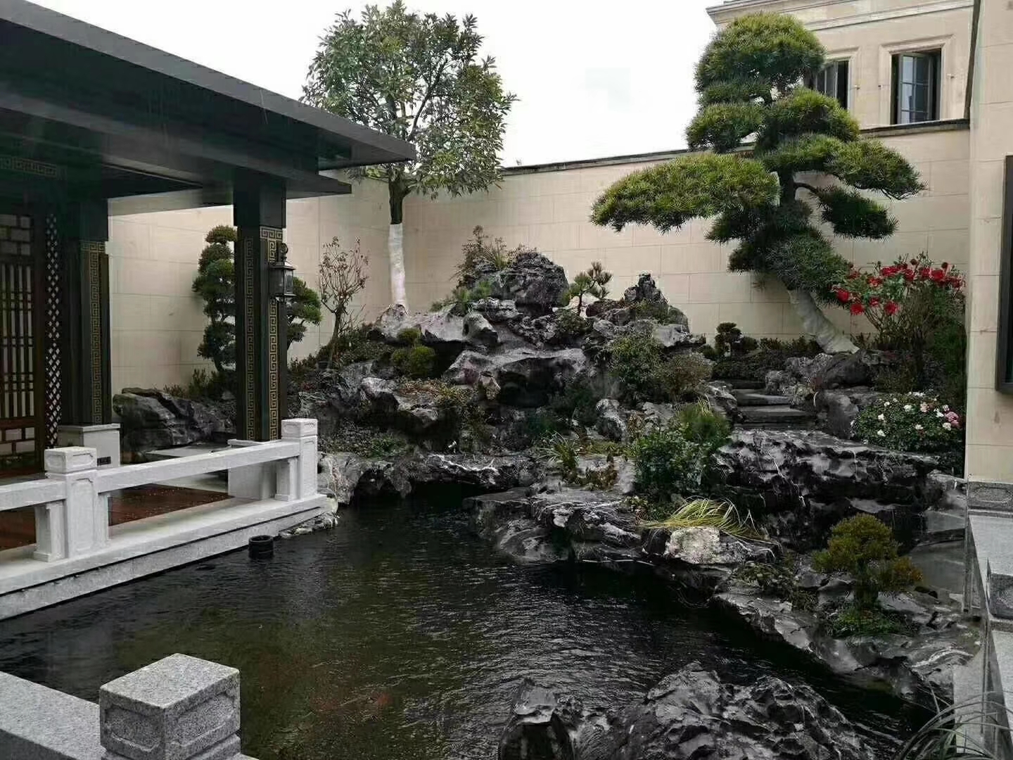灵璧石 万吨千层石龟纹石产地批发 假山工程 护坡石景观石 太湖石黑山石 可实地考察