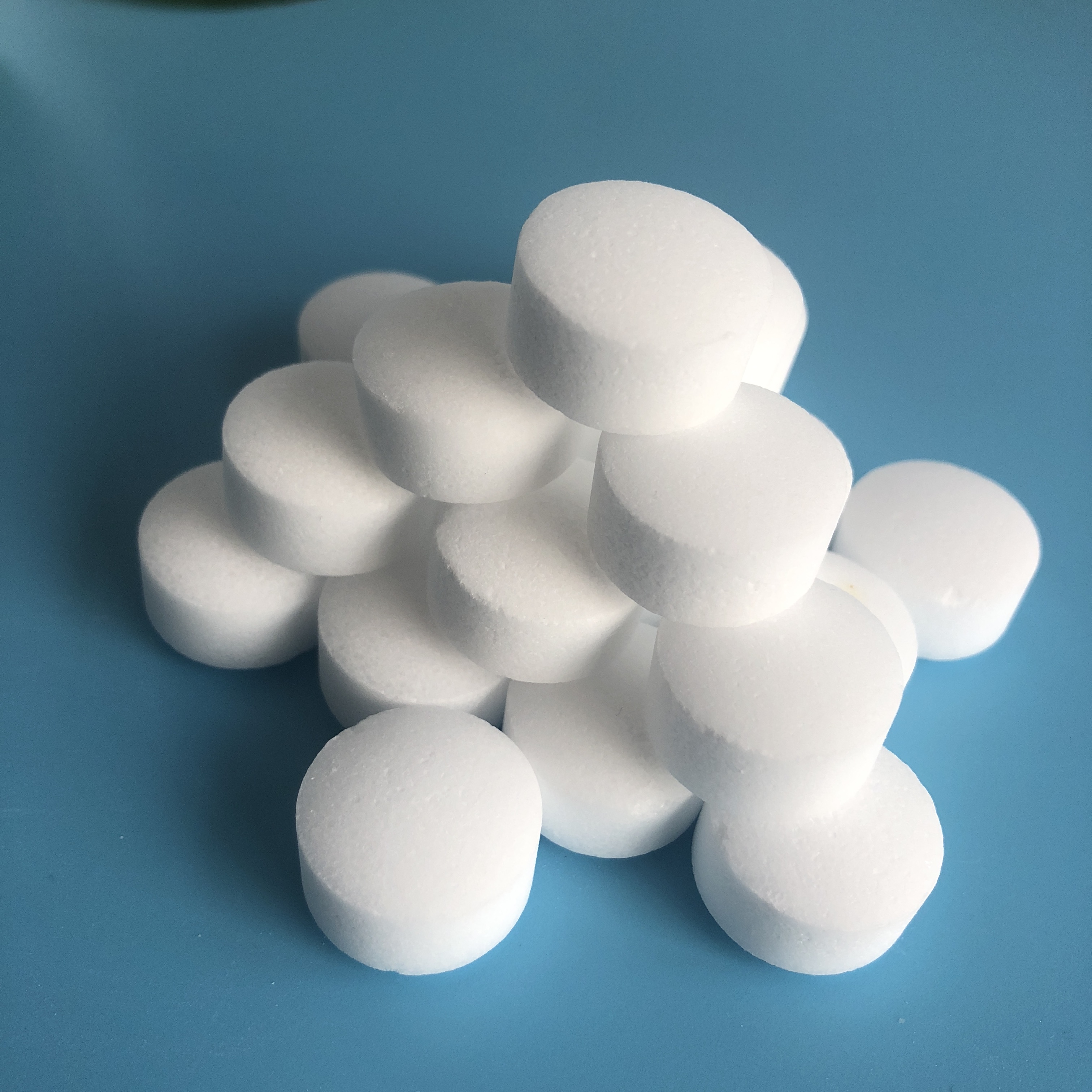 供应工业级软水盐 99含量离子交换树脂再生剂 软水设备用软水盐