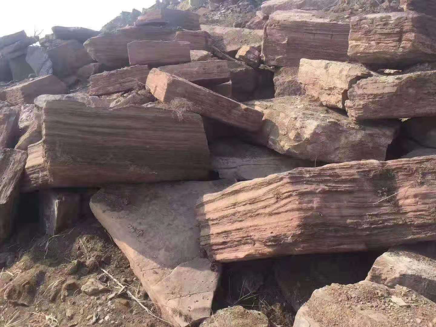 出售万吨千层石龟纹石产地批发 黄千层石 青千层石 千层石价格
