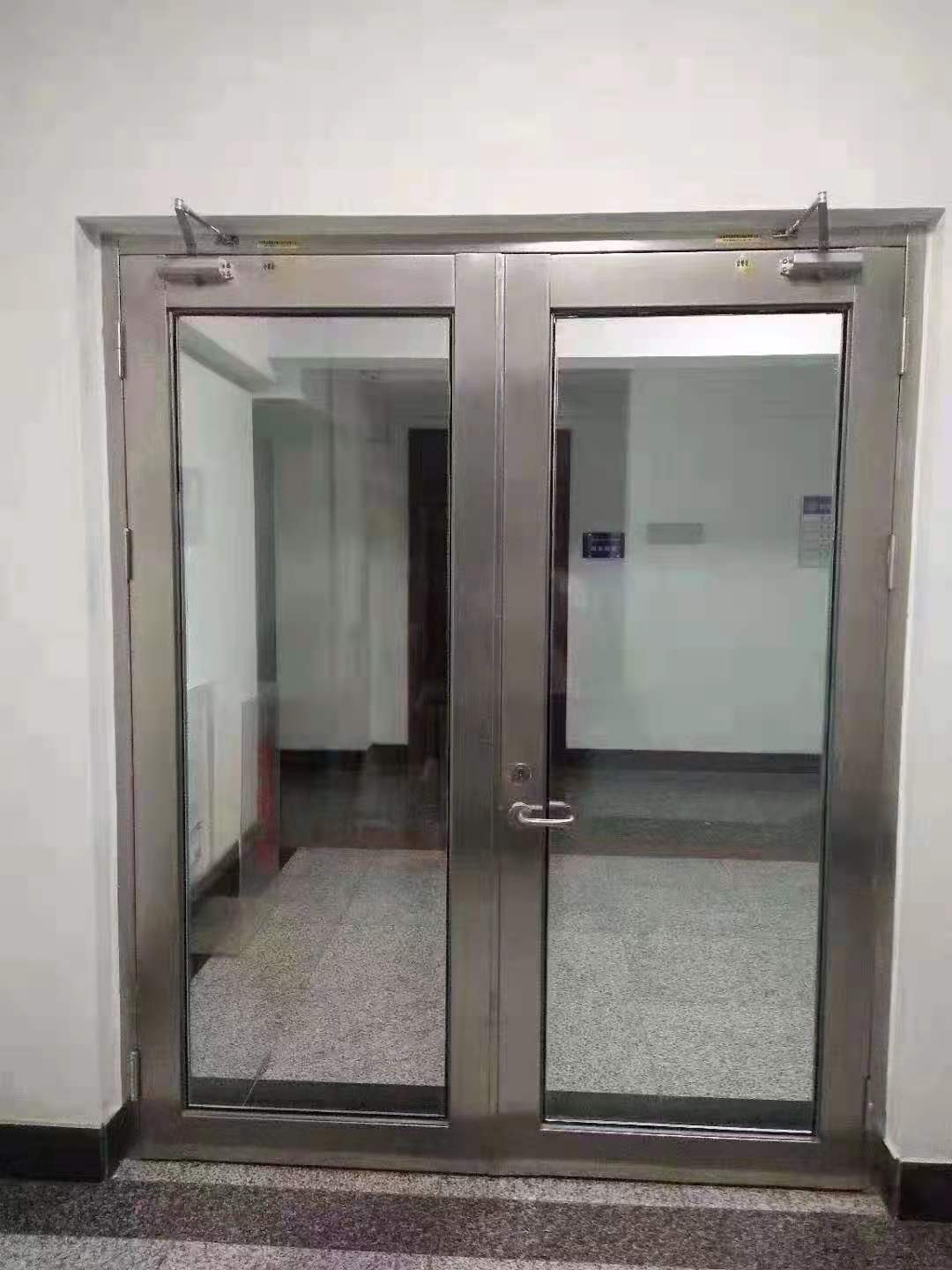 惠尔品牌  厂家直销定制不锈钢玻璃门 办公会议室防火墙 酒店展厅玻璃隔断墙