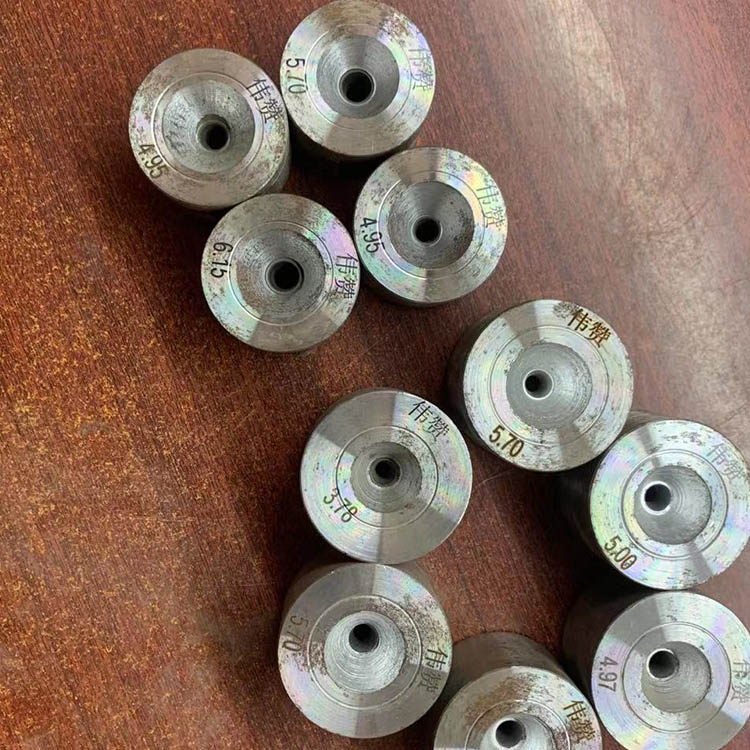 批发 不锈钢用高晶拉丝模具 九连直进拉丝模具 钨钢拉丝模具 现货销售