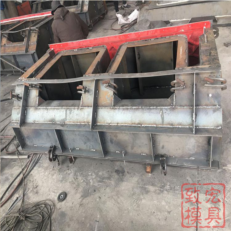 生态框护坡模具 植草式生态框护坡模具 致宏 拆模没烦恼