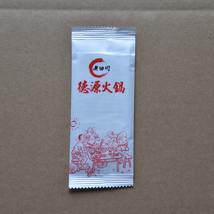 怡美乐卫生用品大量销售清洁湿巾    清洁湿巾一件代发