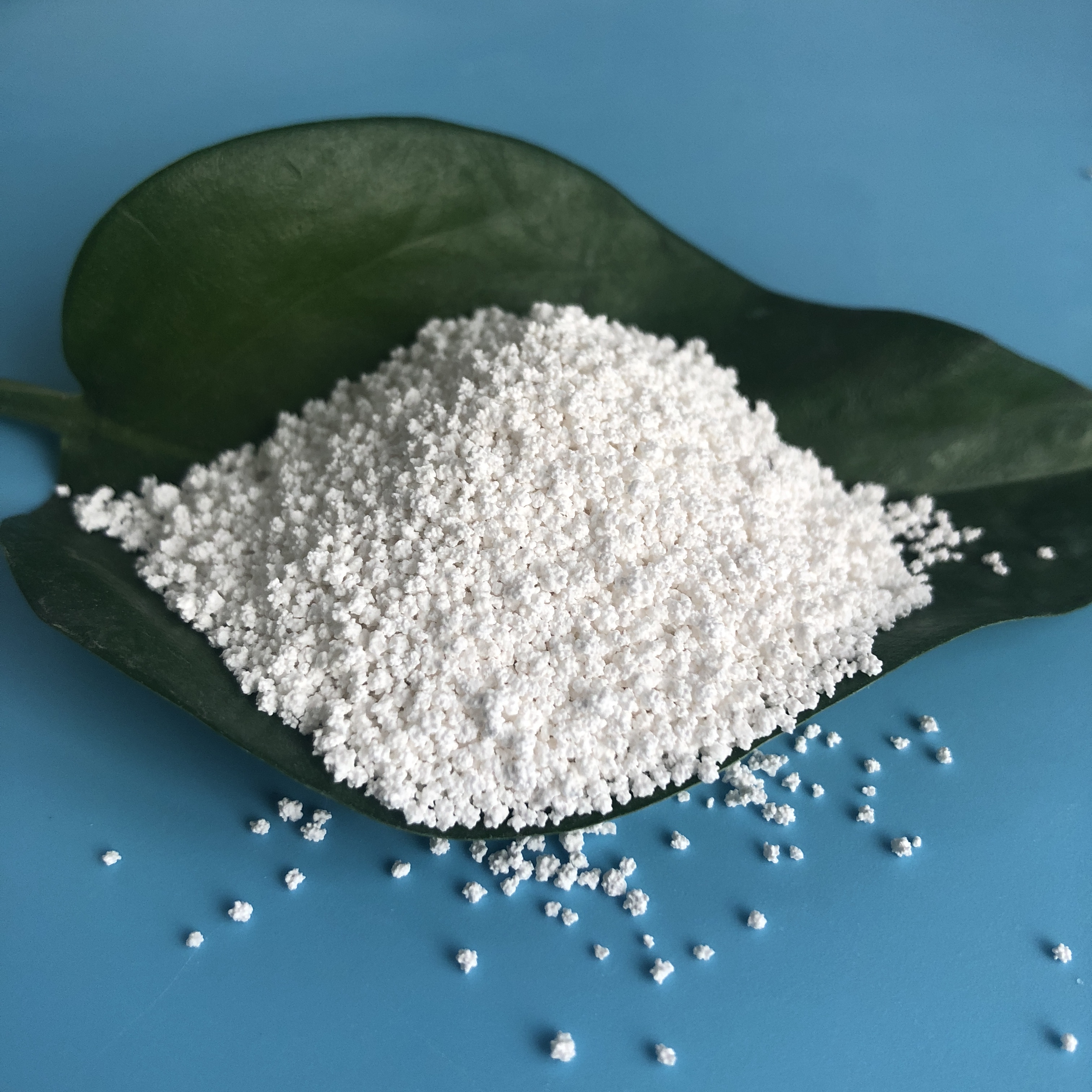 批发供应94含量氯化钙 1-3mm工业级无水氯化钙 沉淀剂用氯化钙