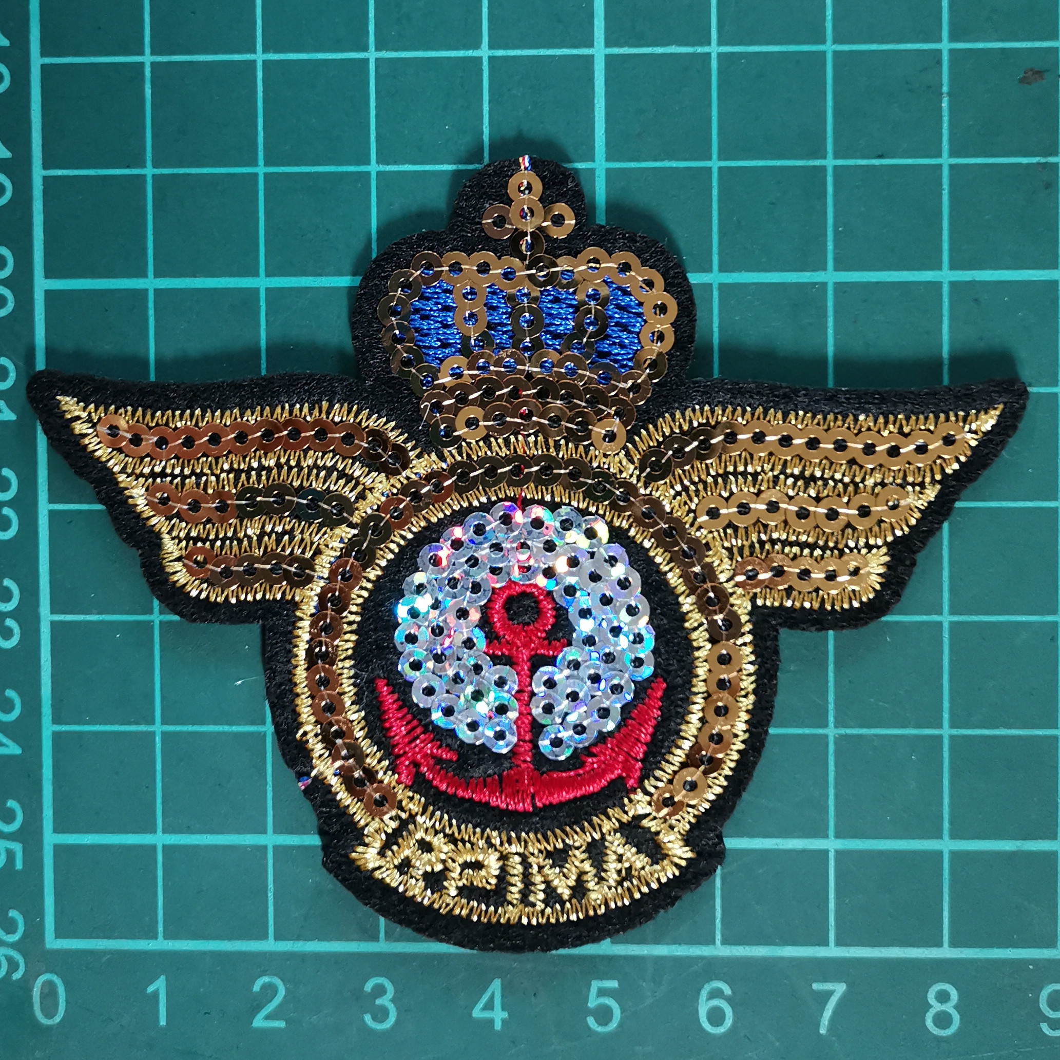  晋艺电脑绣花 毛衣双色珠片绣生产 棉布数码印花服装补丁出口 宝宝鞋布贴厂家 杭州热销