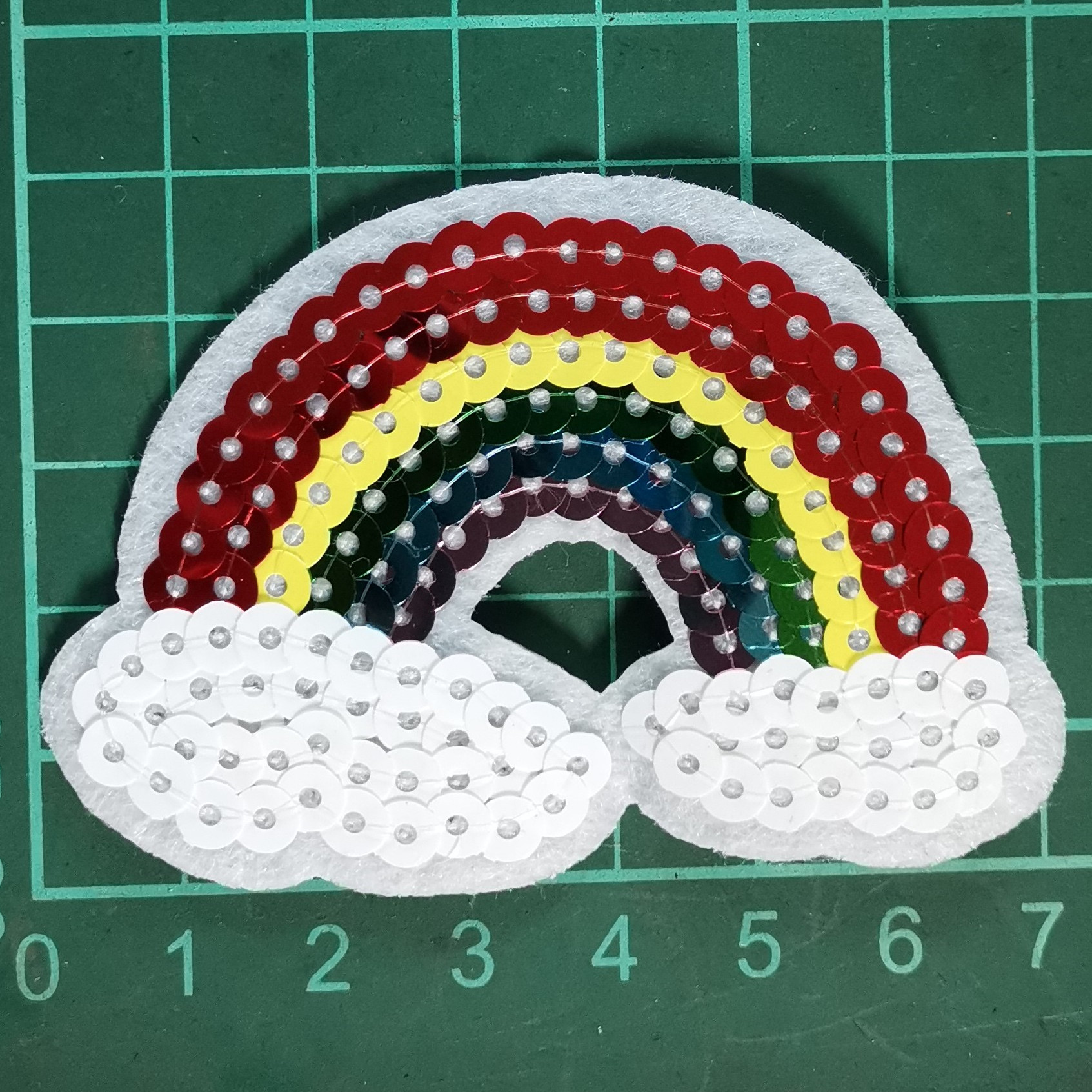  晋艺电脑绣花 卫衣爆款珠片绣diy 棉布刺绣服装补丁加工 雪尼尔章仔加工厂 温州热销