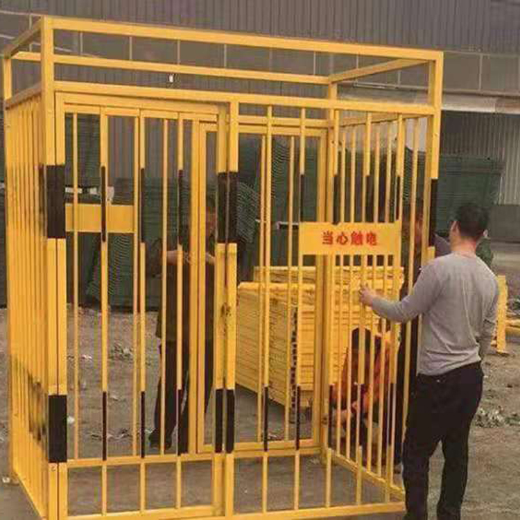 红白相间配电箱防护棚   永邦建筑   施工用配电箱防护棚   福建  建筑标准化配电箱防护棚 