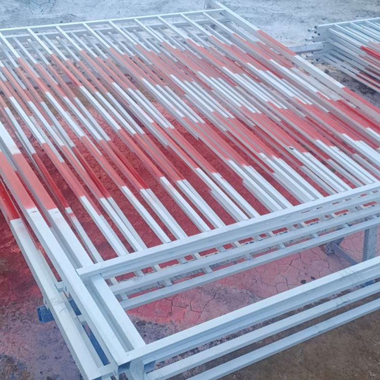  施工用配电箱防护棚   永邦建筑   建筑标准化配电箱防护棚    云南   红白相间配电箱防护棚