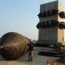 即墨工厂定制各种规格船用载重气囊 大型物体起重搬运气囊