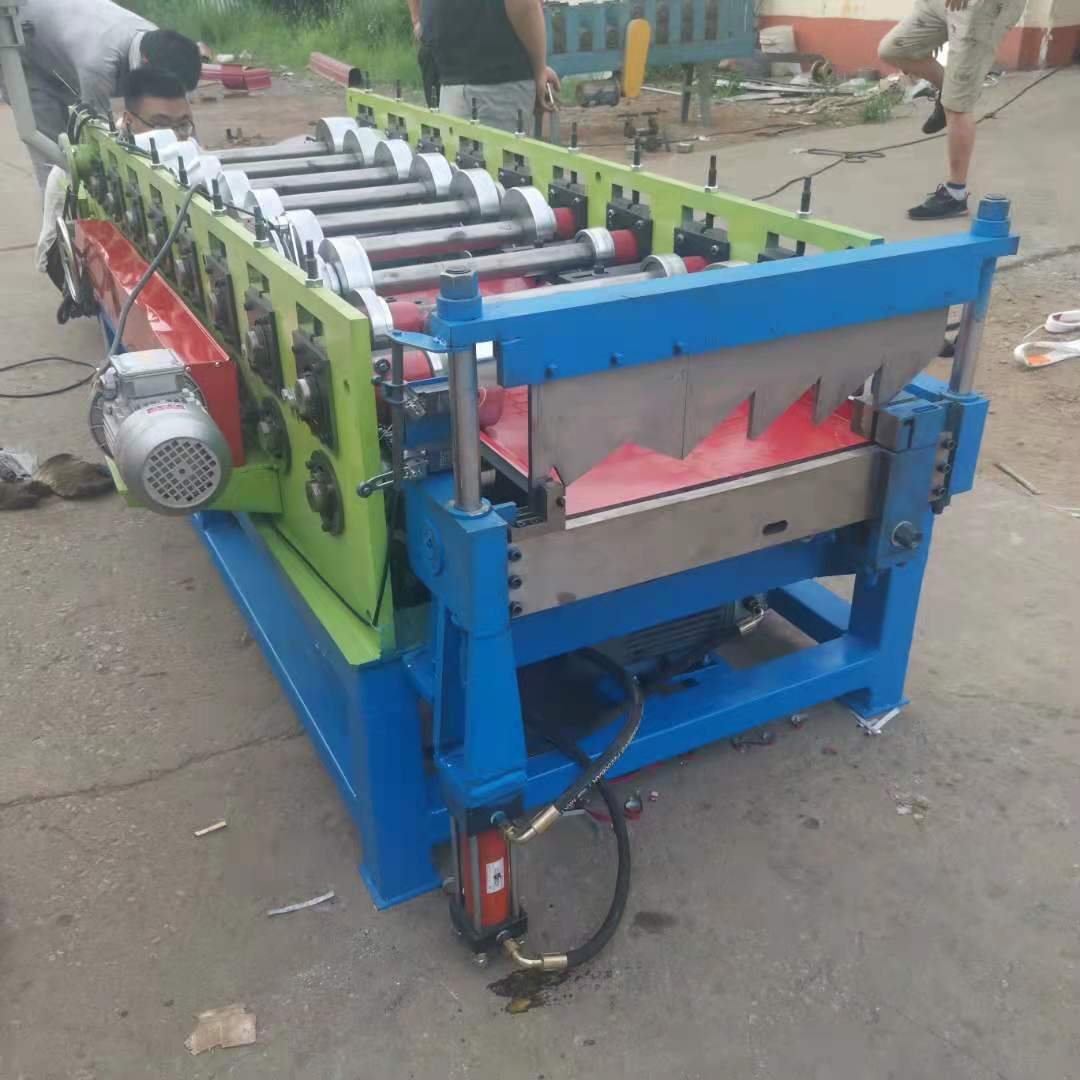 设计制作 酒店民舍 铝镁锰直立双锁边金属屋面32-510型38-500型设备