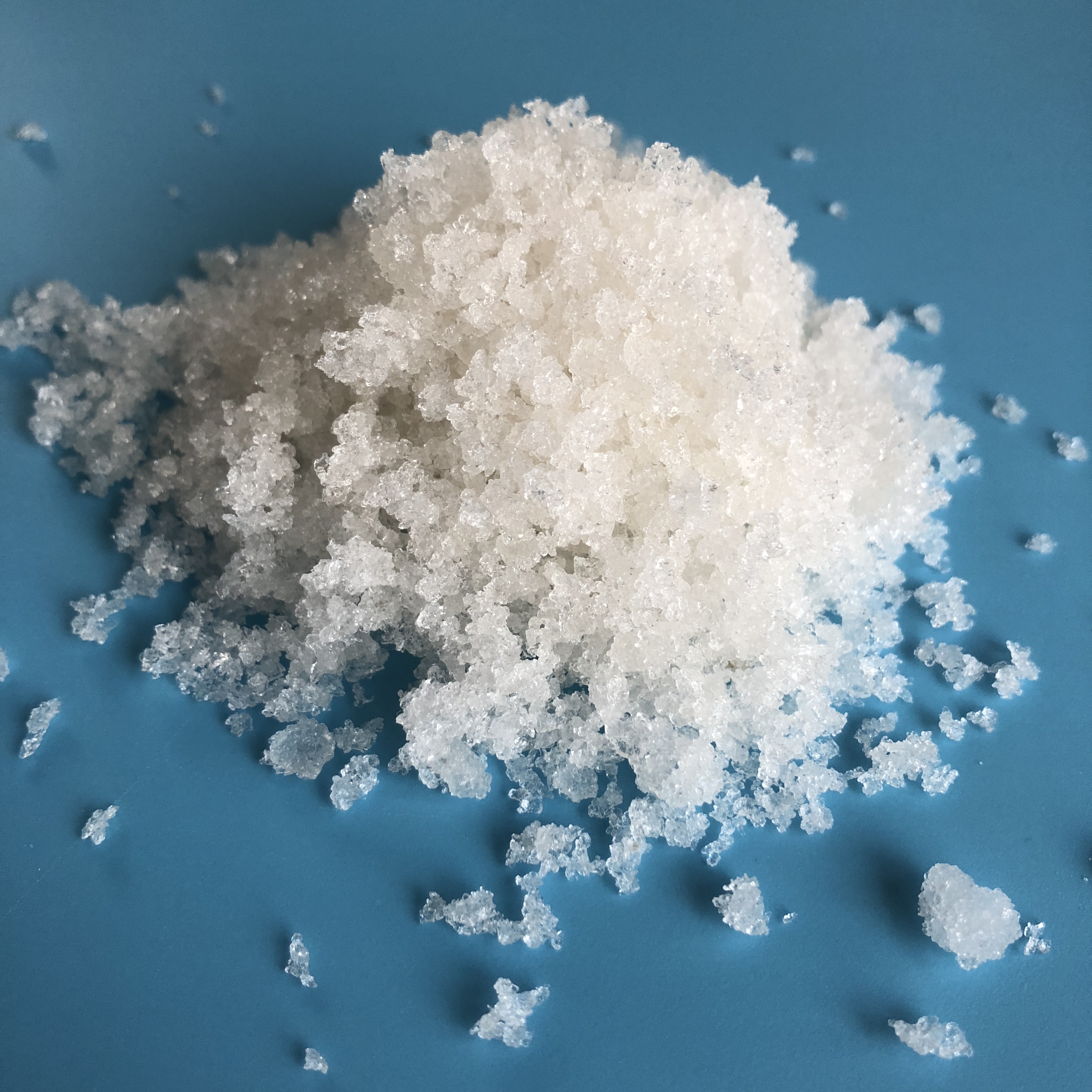 厂家直供氯化镁 46六水氯化镁卤晶 融雪剂用工业级氯化镁