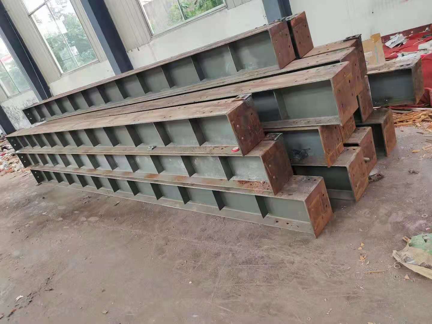 鑫磊生产出售行车梁 二手行车梁