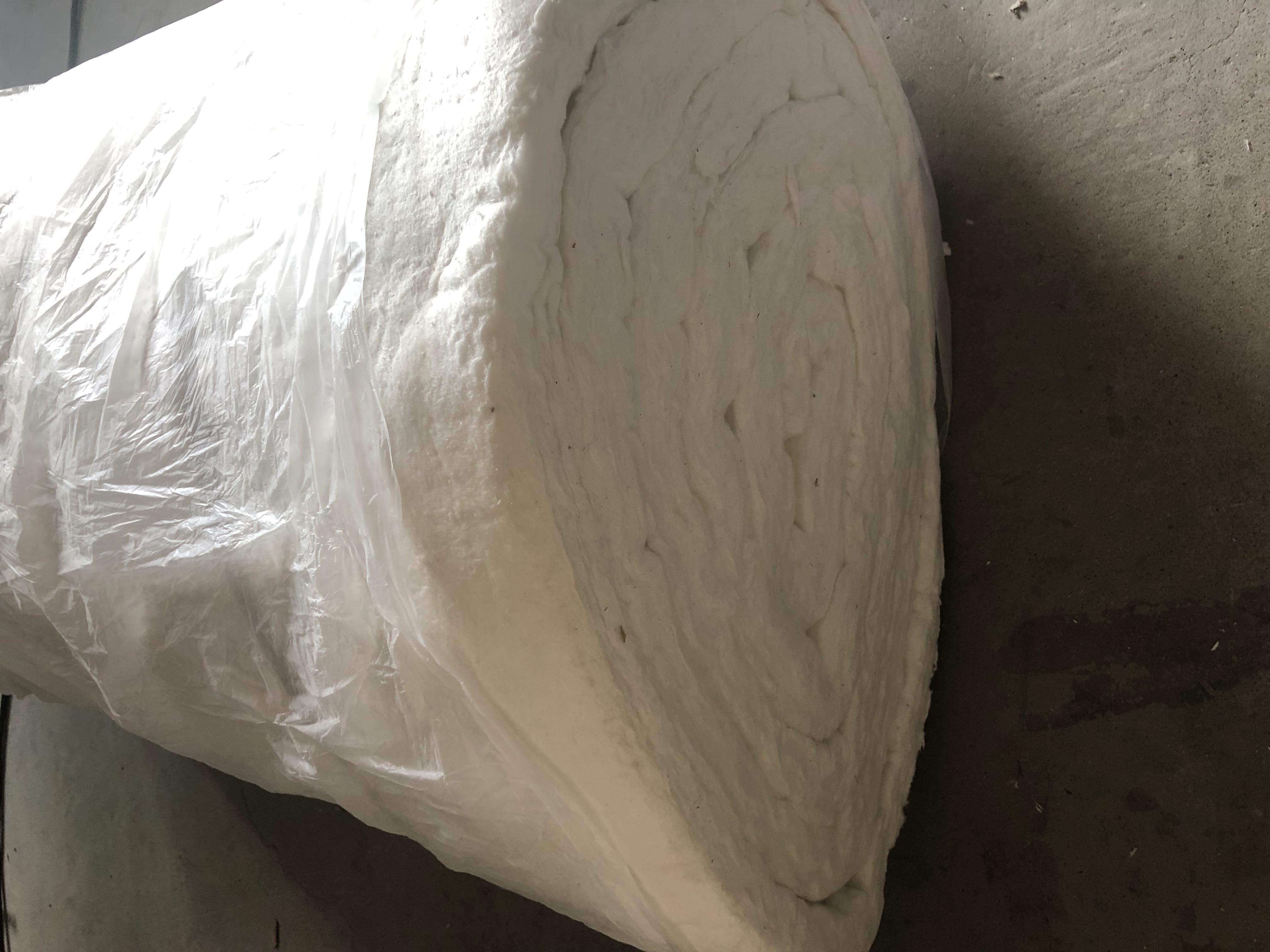热处理炉隔热毡批发 隔热陶瓷纤维毡供应 伊索 标准硅酸铝陶瓷纤维毡供应商 福建热销