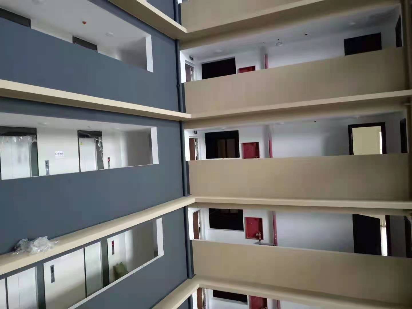 贵州玻璃幕墙清洗|外墙清洗收费标准