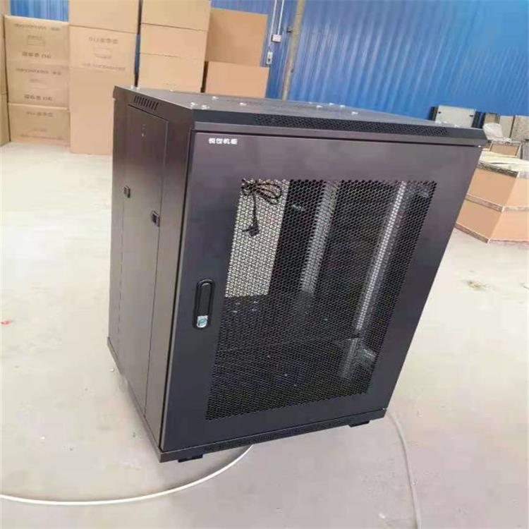 标准19英寸机柜厂家 18U网络服务器机柜