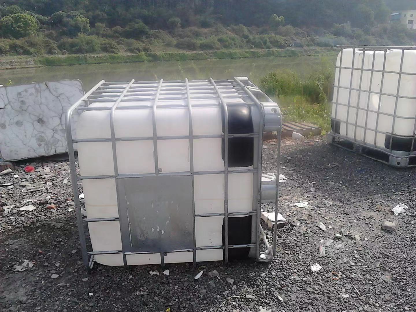 厂家直销IBC吨桶 二手吨桶 柴油储罐 耐酸