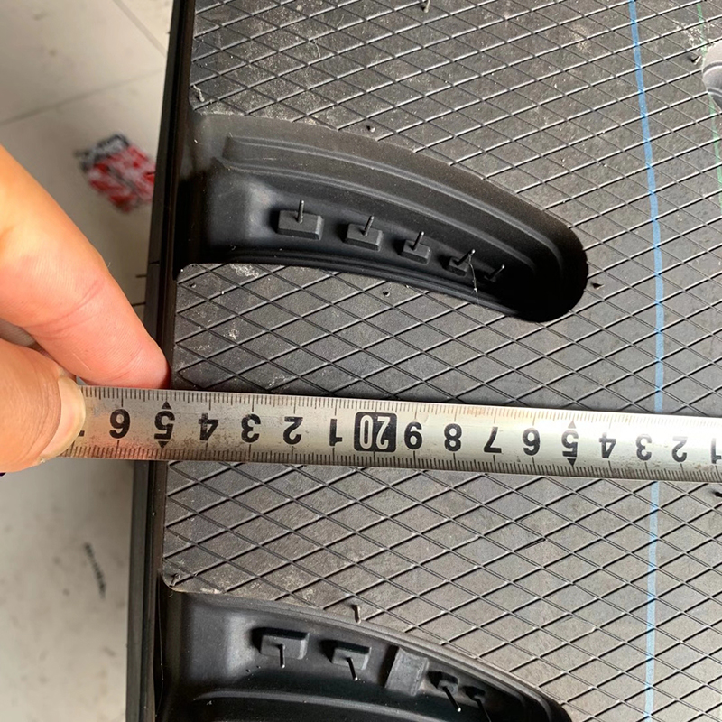 1200R20型 后八轮加厚轮胎 耐磨矿山用轮胎 价格实惠