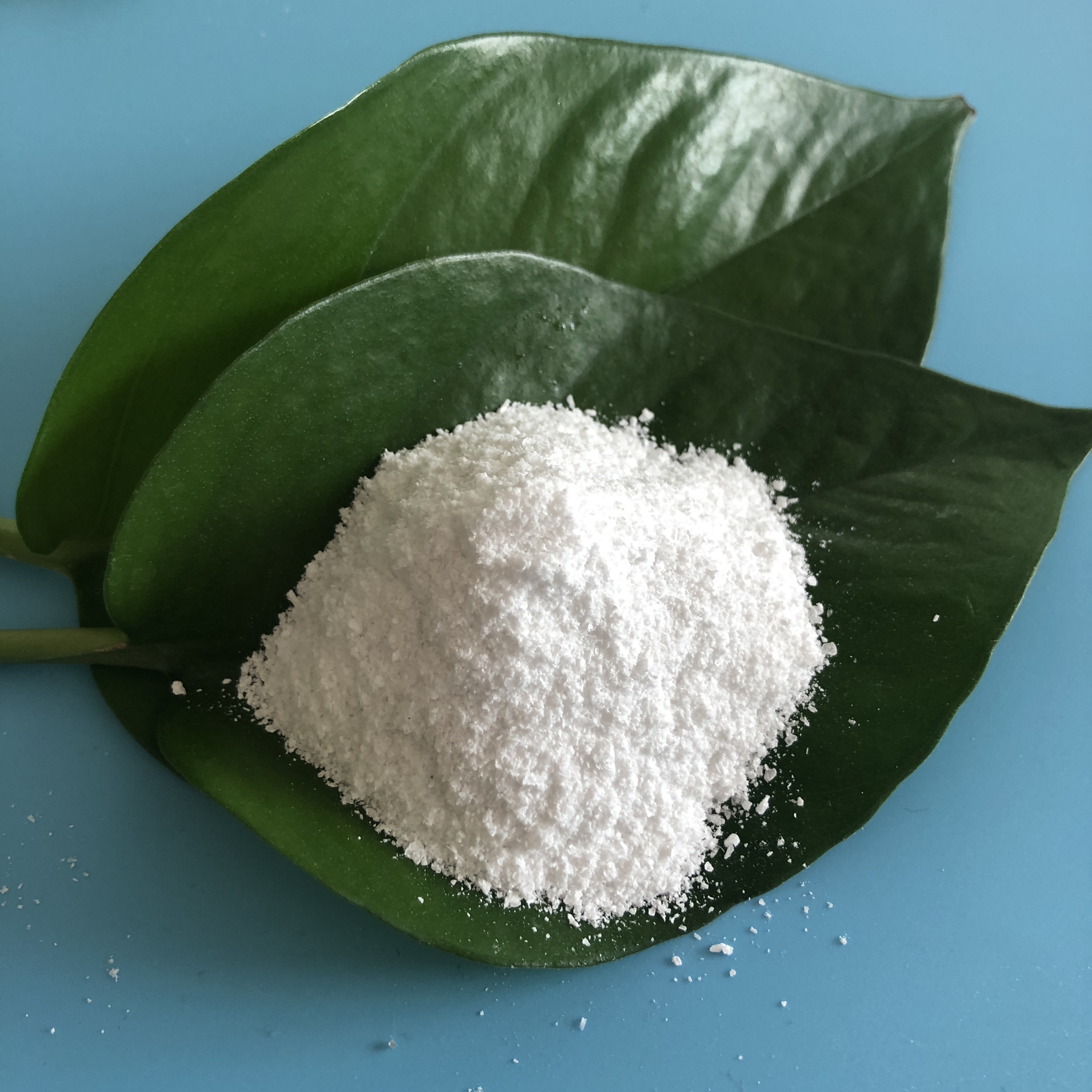 工厂供应氯化镁 99含量工业级氯化镁 融雪剂用粉末状无水氯化镁