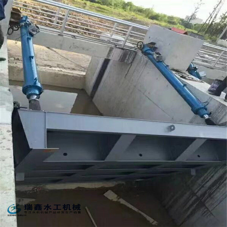 翻板闸厂家供应 自控翻板闸门 瑞鑫水工