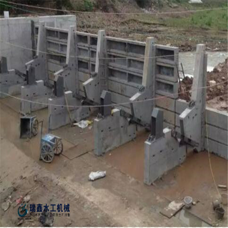 液压双控翻板闸门加工定制 景观钢坝 瑞鑫水工