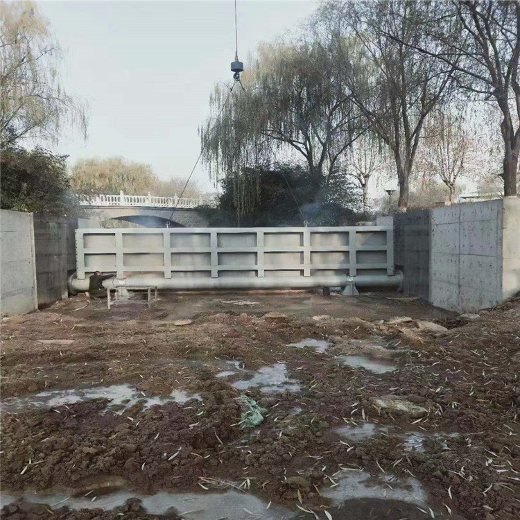 底轴驱动翻板闸门厂家供应 水利液压翻板闸门 瑞鑫水工