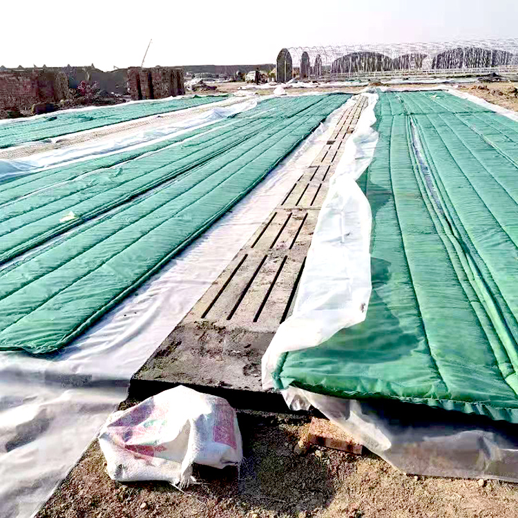 内里太空棉   玻璃棉保温被    冬季工程保温棉被岩棉保温被玻璃棉保温被