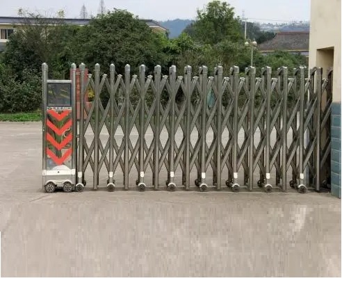 电动伸缩门