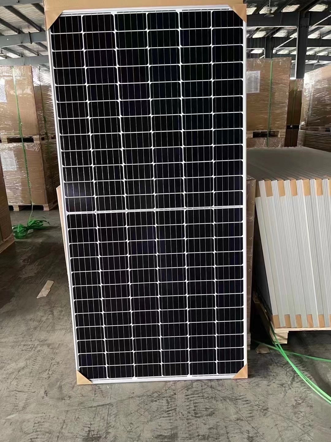 单晶硅光伏板 400W-490W单晶太阳能板批发 全国销售