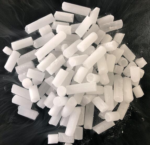干冰配送电话【156O1832581】郑州食用干冰,干冰清洗机,干冰桶