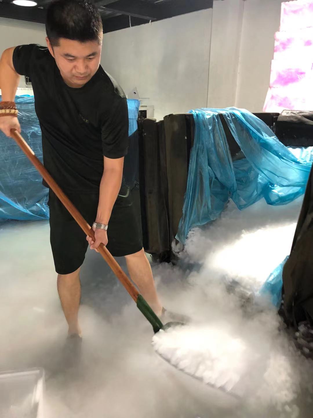 干冰配送电话【156O1832581】沈阳苏家屯区食用干冰,干冰清洗机,干冰桶