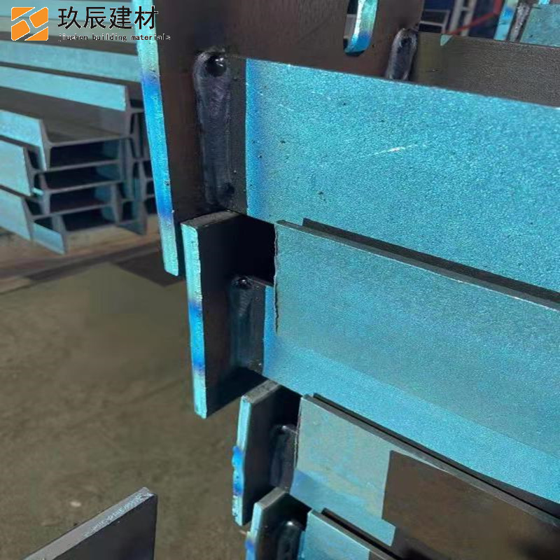 悬挑式脚手架 侧预埋式悬挑梁 焊接花篮工字钢 圆管花篮悬挑梁 售后无忧