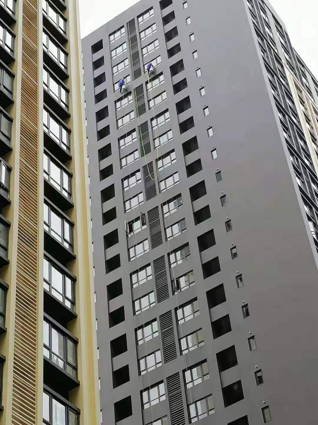 美洁防腐写字楼外墙清洗 大厦外墙清洗团队 外墙清洗公司