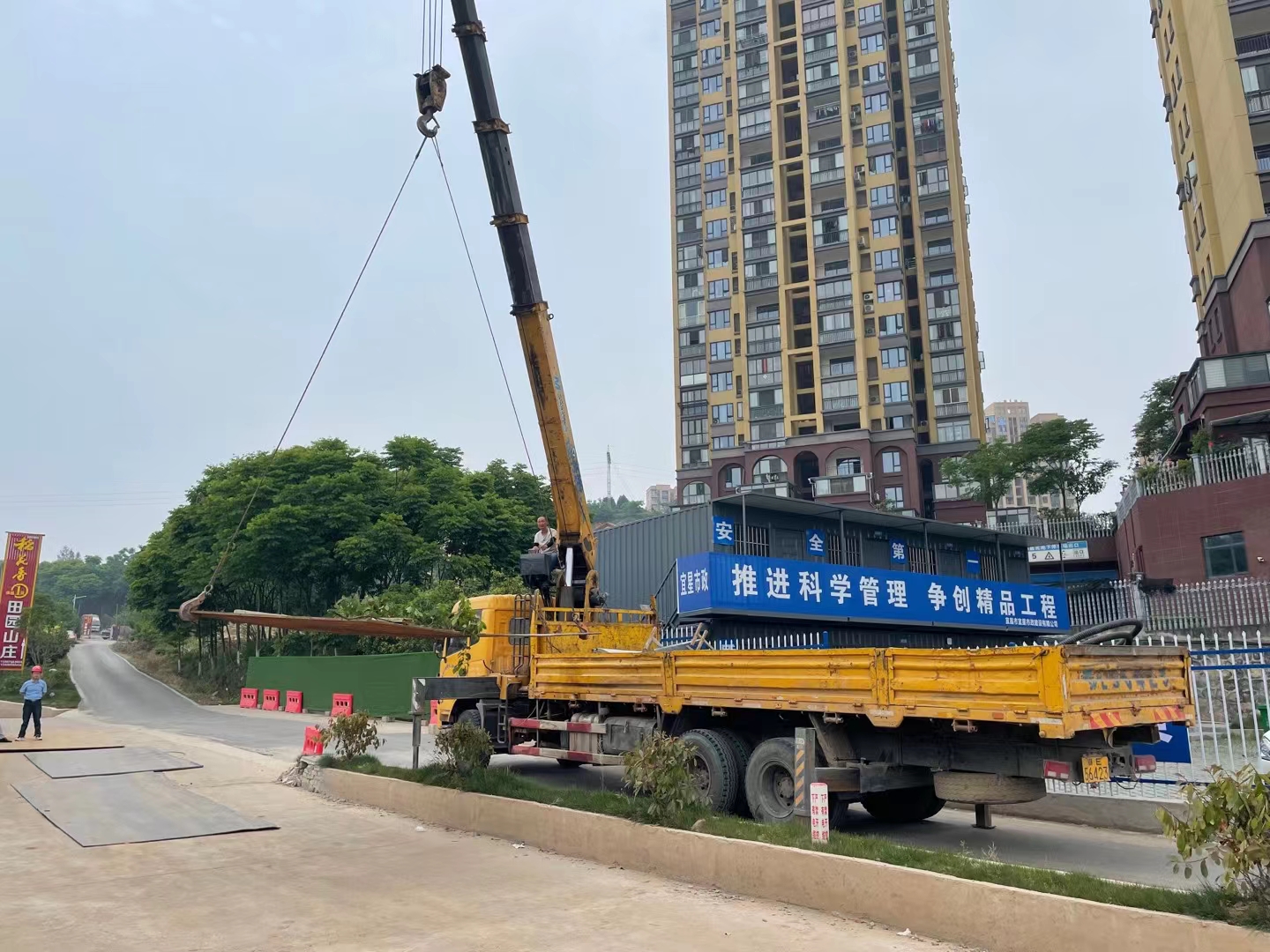 内乡县专业吊车出租 内乡县8-450吨各种吊车租赁 资质齐全