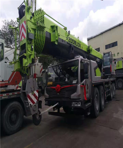 胶州市吊车出租价格 8-200T大型吊车租赁 价格实惠