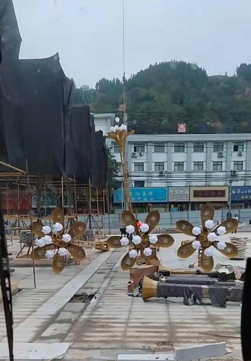水城县12-300吨吊车出租 水城县大型吊车租赁报价 随叫随到