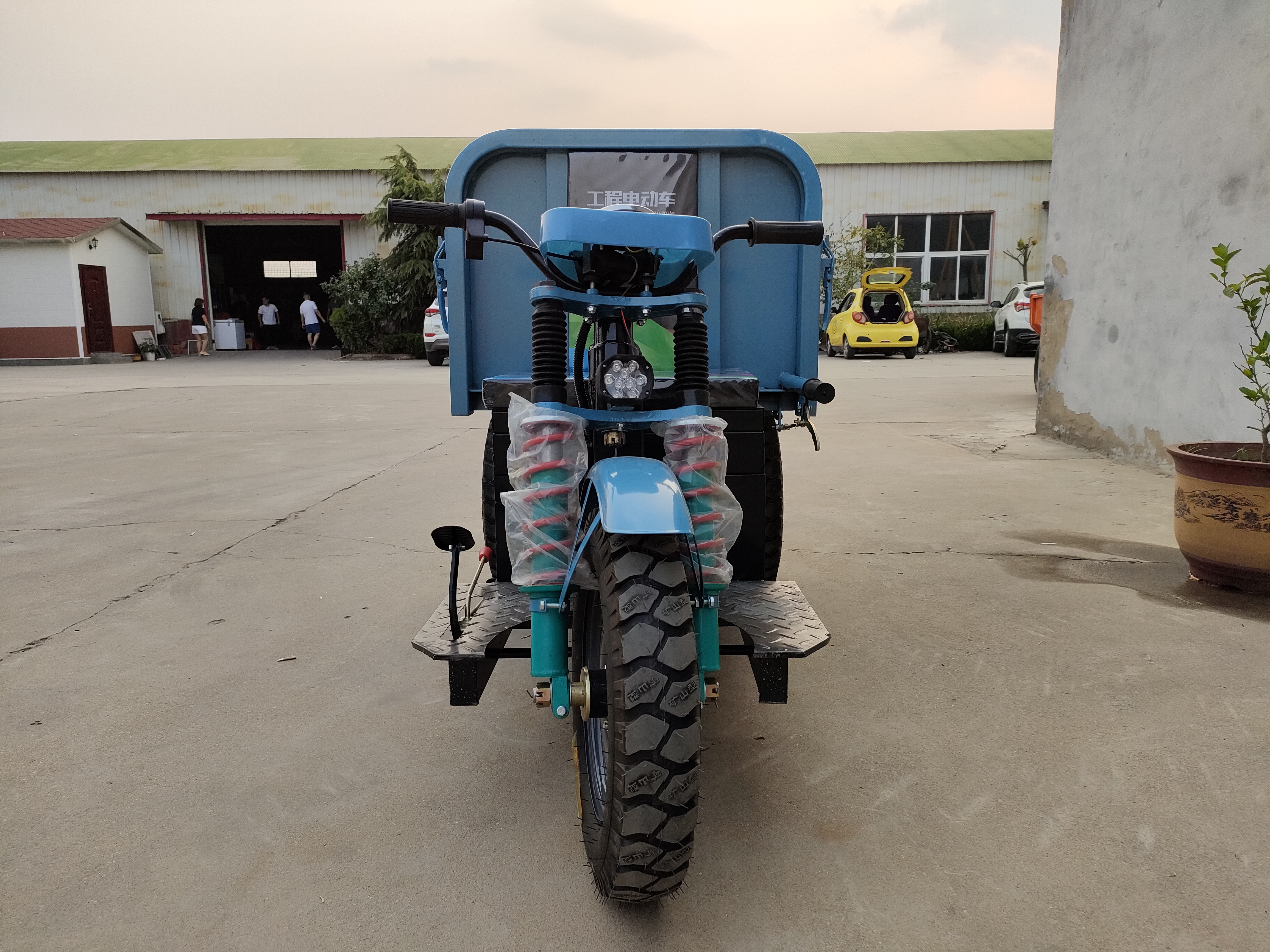 河南省龙安区 出售工地用的电动车 电动翻斗车 款式型号齐全