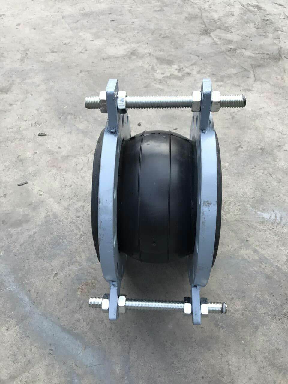 林毅 橡胶软接头