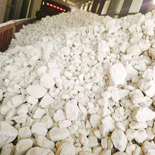 大量供应 电厂脱硫用生石灰块 水处理建筑用石灰石 氢氧化钙