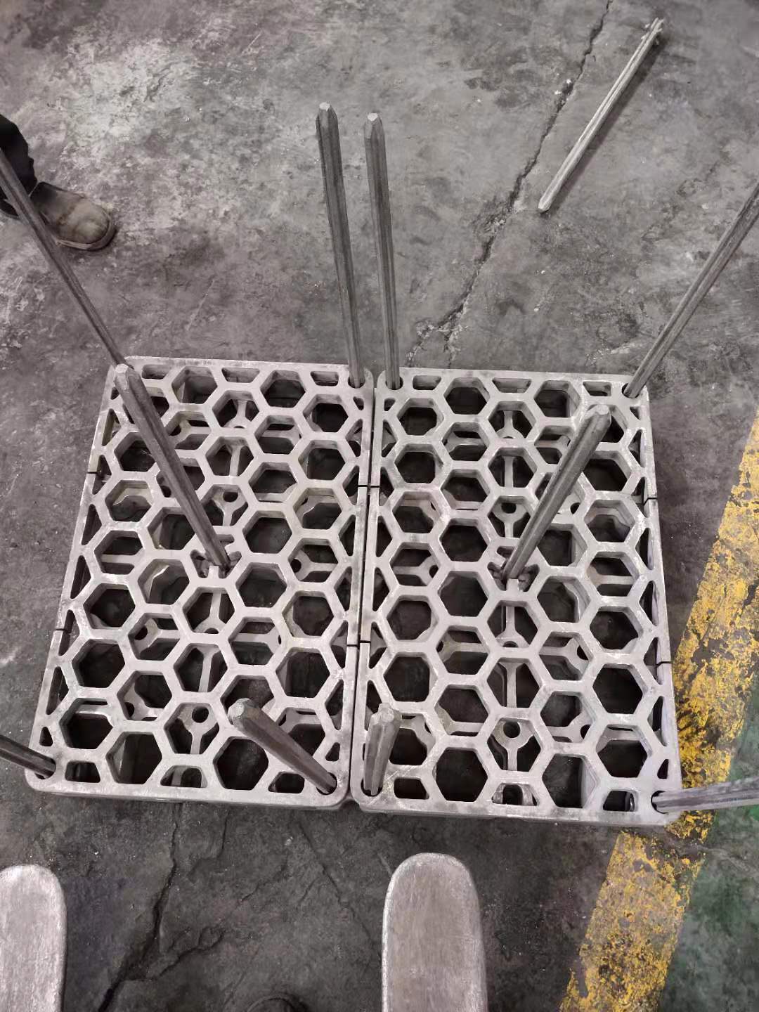 16Cr25Ni20Si2耐磨铸钢件导灰管鑫辉创