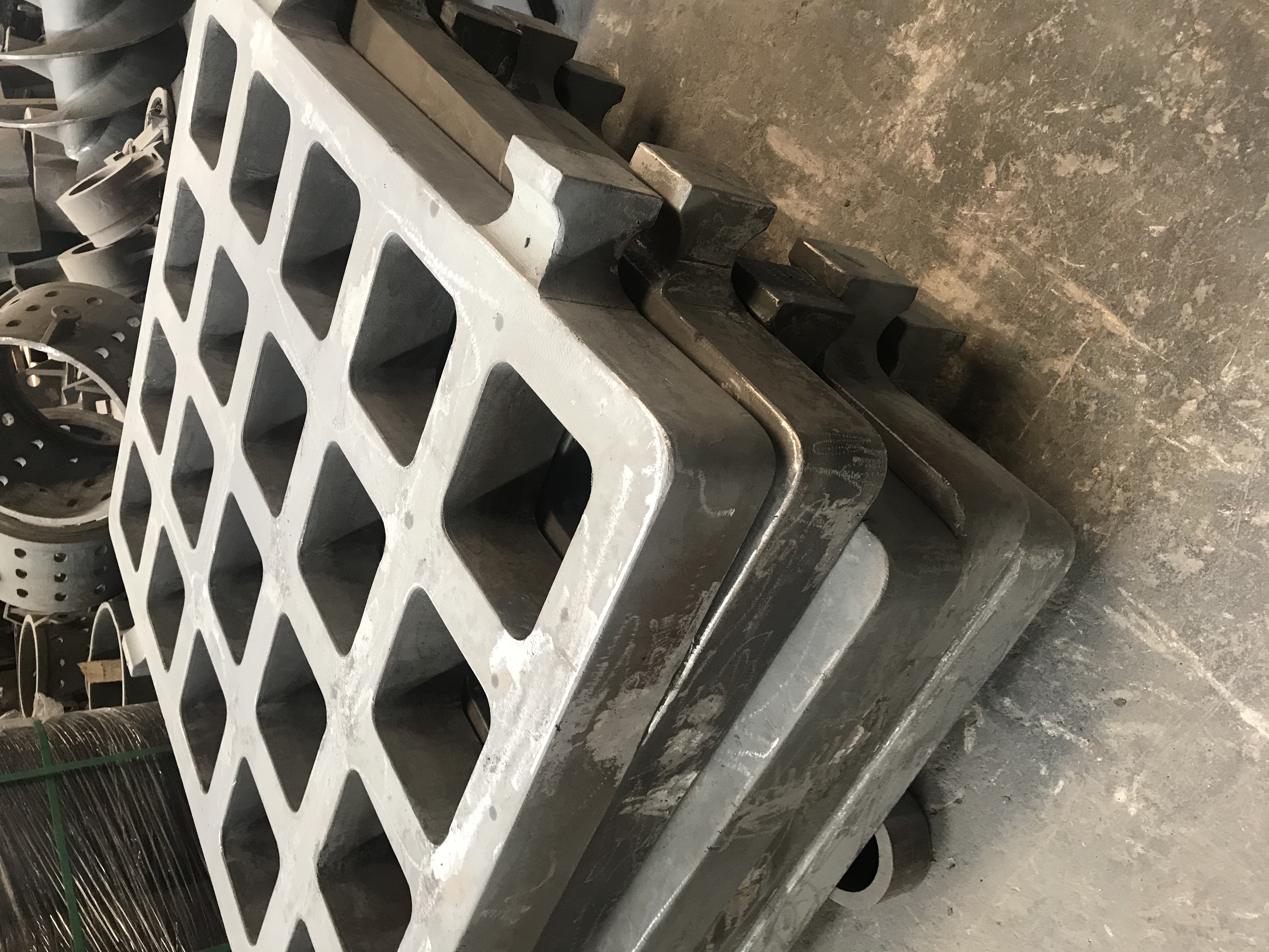Cr28Ni48W5Co3耐热铸钢件内筒鑫辉创