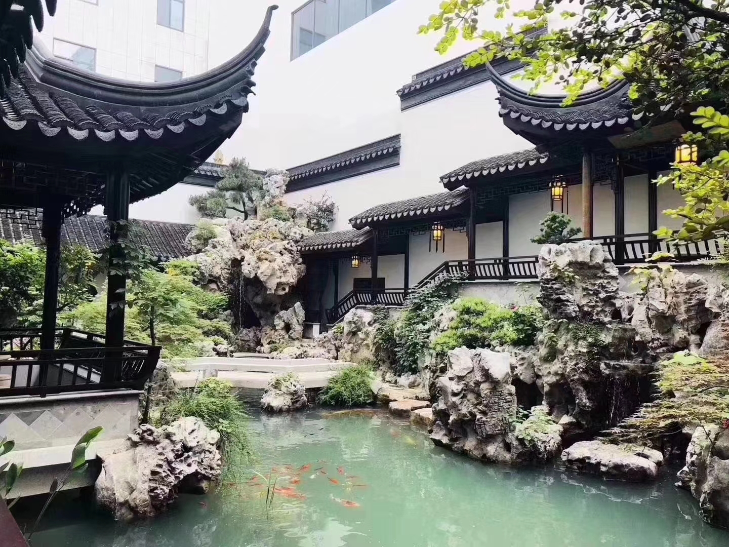 全国大量现货批发万吨景观石千层石龟纹石产地批发 质量保障