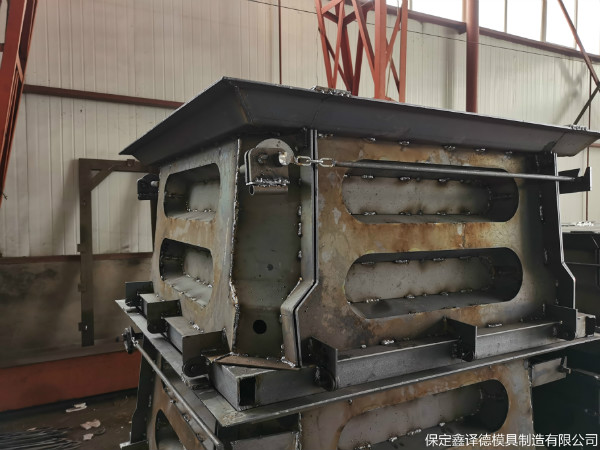 供应xyd-03系列阶梯式生态护坡模具 阶梯式挡土墙模具