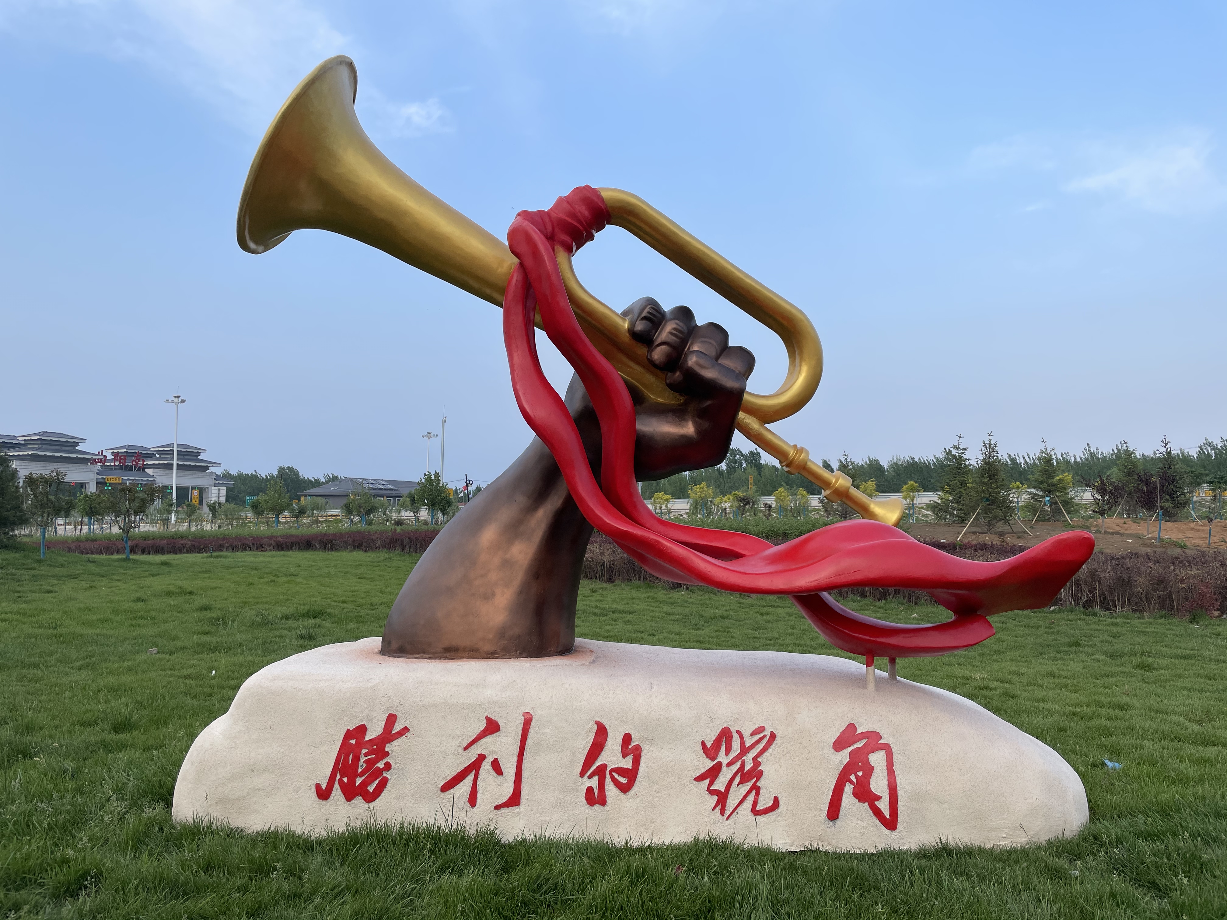 抗日人物雕塑玻璃钢小品雕塑