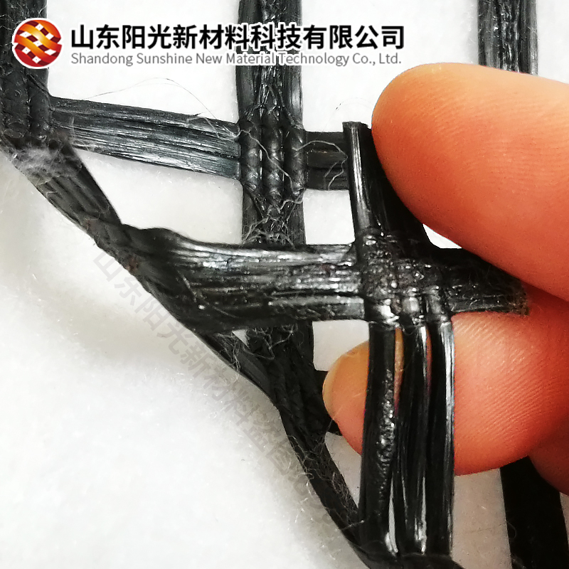 厂家批发垃圾填埋场隔离防护用山东阳光EGA40-40KN双经双纬玻纤复合土工布