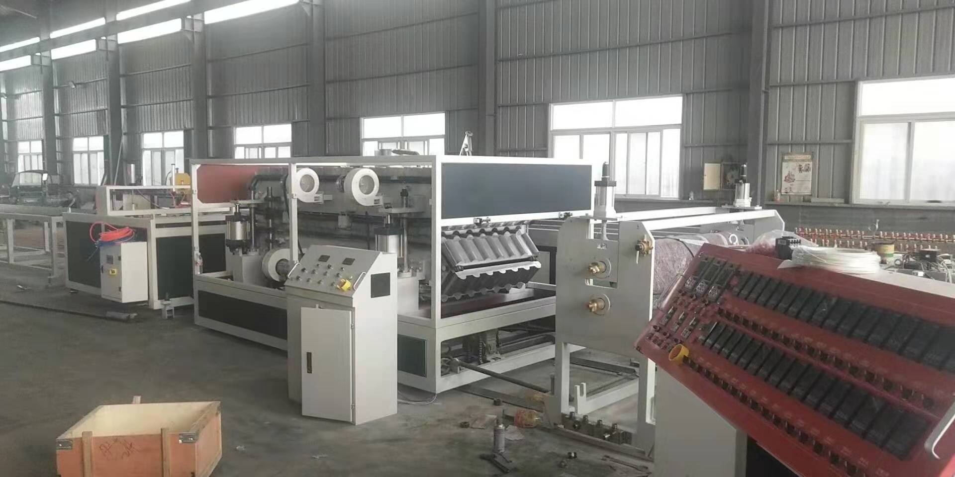 海沛斯PVC合成树脂瓦生产线 仿古瓦生产线 琉璃瓦设备 多彩树脂瓦生产线 海沛斯 宁夏地区 2000平/24h 厂家直销 品质保证