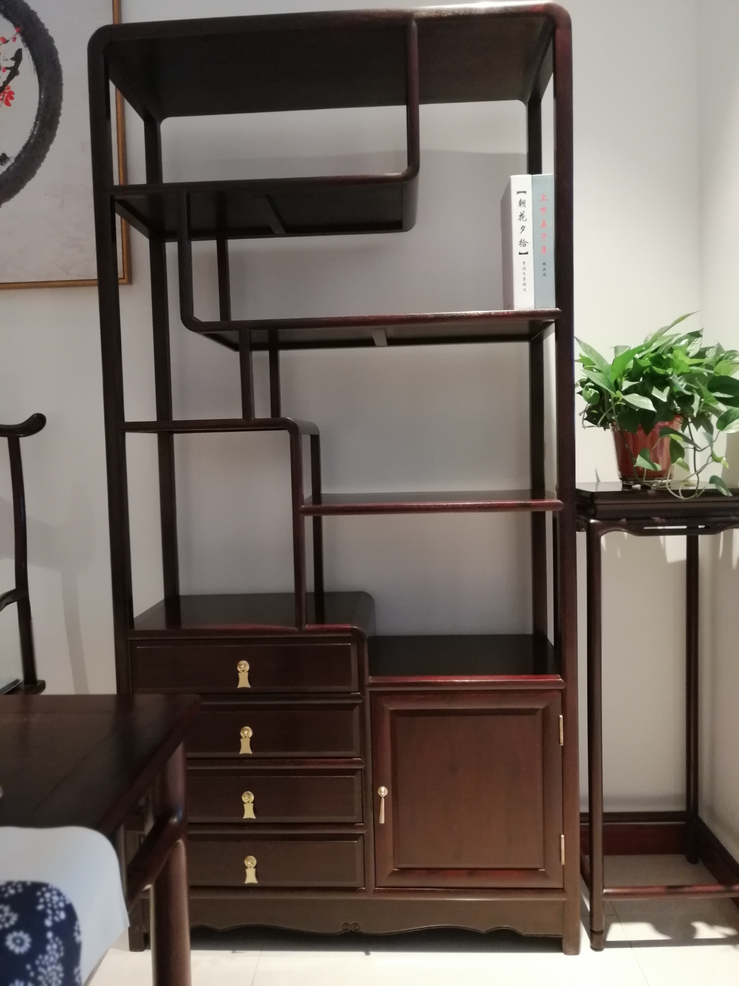陕西红木家具小叶紫檀博古架玄关隔断厂家销售价格