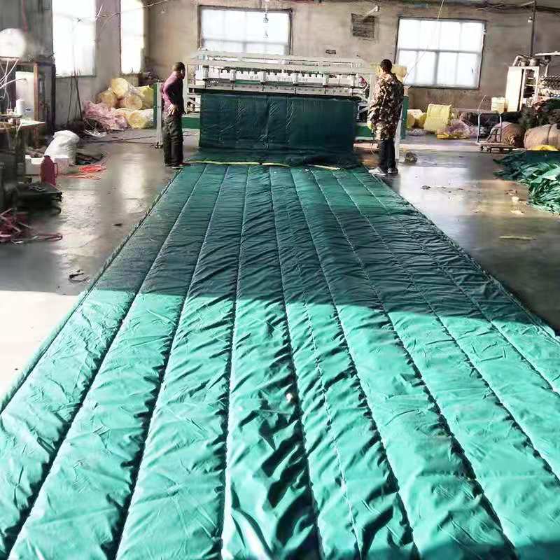 防火布面料玻璃棉工程保温被   养猪场防火棉被