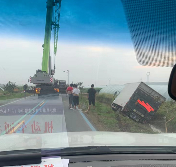 无极县12-450吨吊车租赁 大型吊车出租公司 性价比高 服务好