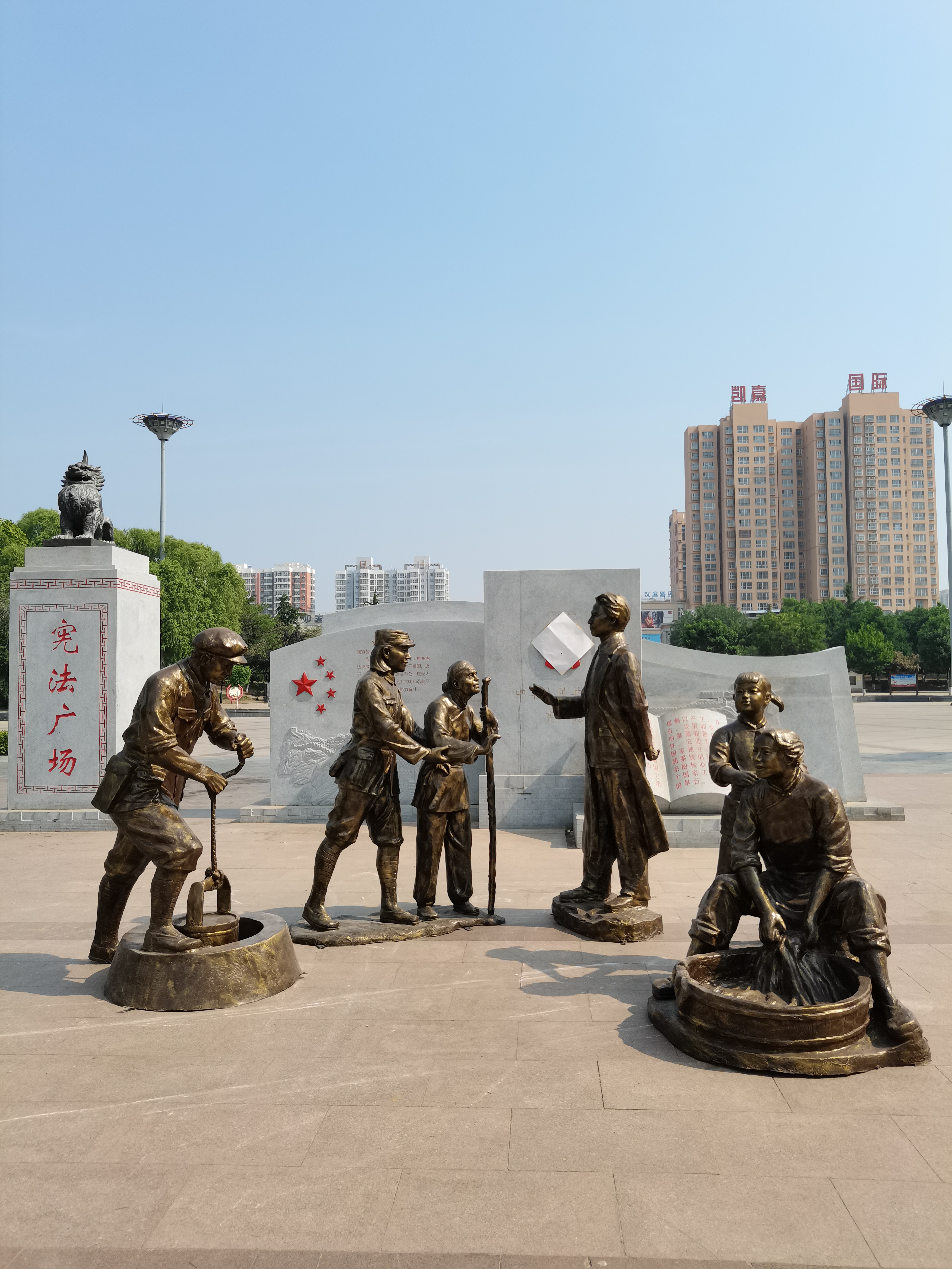 玻璃钢仿铜人物雕塑 玻璃钢人物雕塑制品